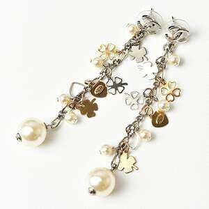 Chanel Pearl Earrings Metal And #229181C11B